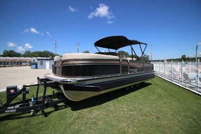 Premier 230 SunSation Angler