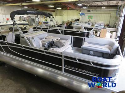 Princecraft 23 Sportfisher 2RS Rear Fish Pontoon   Mercury 4