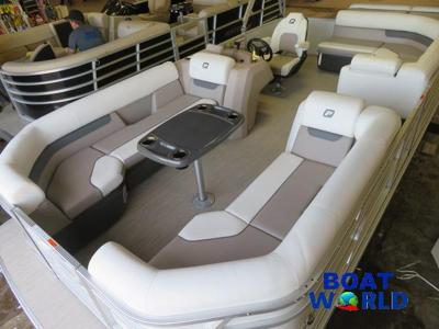 Princecraft Vectra 21 Cruise Lounge Pontoon   Mercury 4