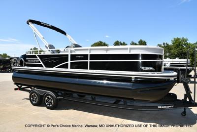 Ranger 223C Cruise w 200HP Mercury 4 Stroke