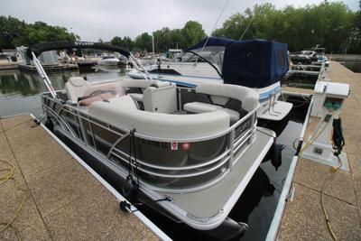 Sylvan 8520 Cruise