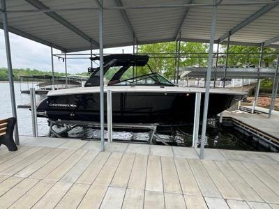 Chaparral 30 Surf