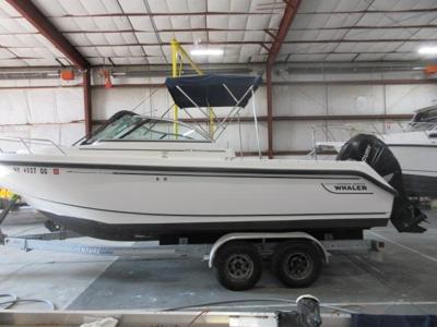 Boston Whaler 210 Ventura
