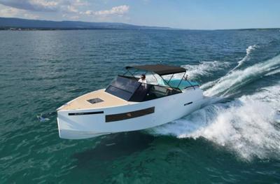 De Antonio Yachts D28 Cruiser