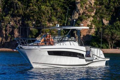 Jeanneau Cap Camarat 10.5 WA Series 2