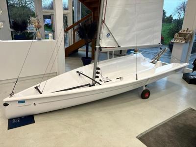 Beneteau First 14
