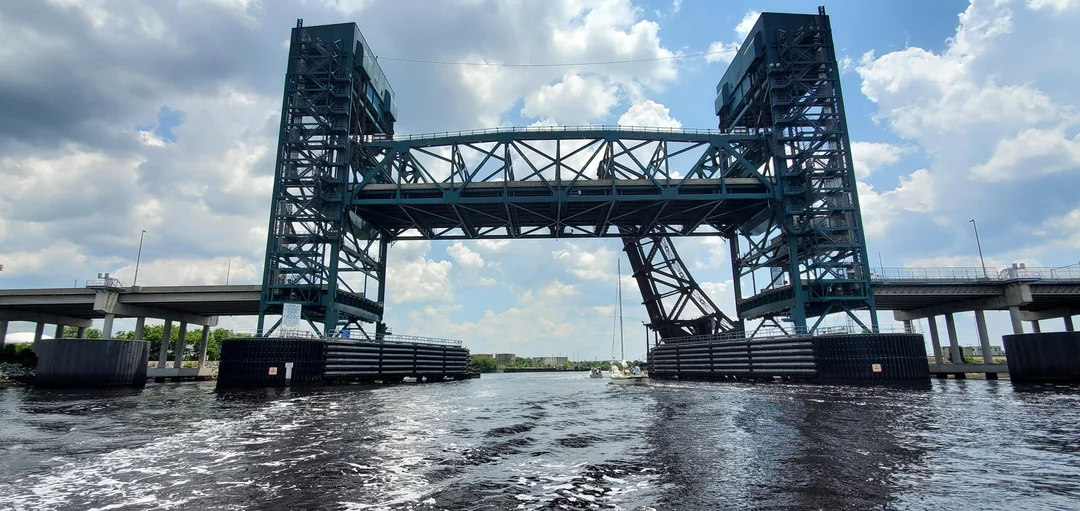 Glimmerton Bridge: Engineering Marvel and Scenic Landmark